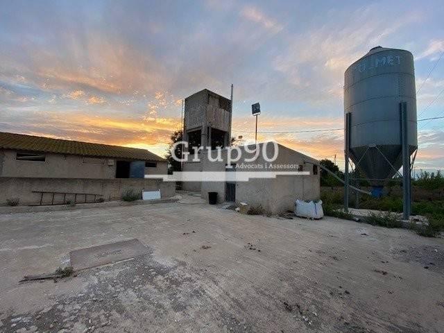 Inmueble en Venta en Santa Bàrbara