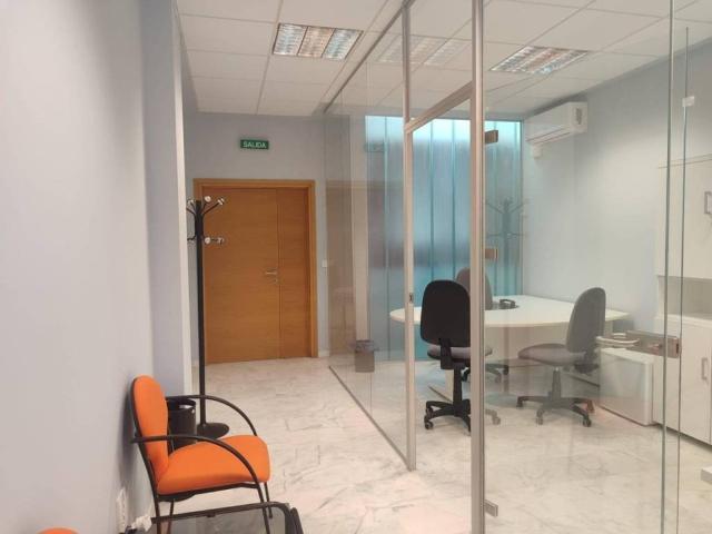 Inmueble en Alquiler en Tomares