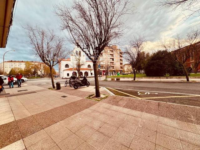 Inmueble en Alquiler en Vitoria Gasteiz