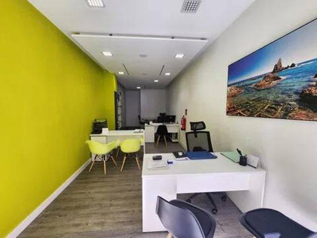 Inmueble en Alquiler en Almería