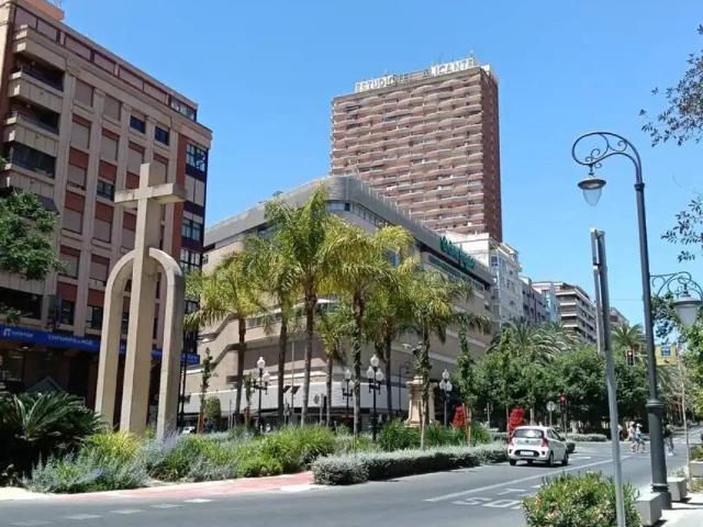 Inmueble en Alquiler en Alicante Alacant