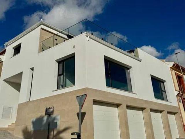 Inmueble en Alquiler en Iznájar