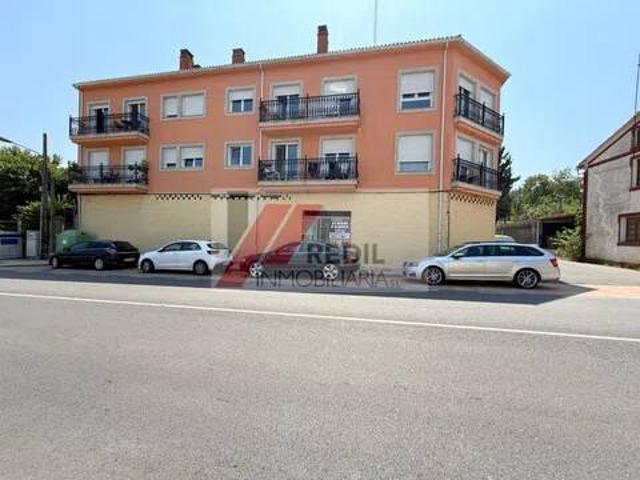 Inmueble en Alquiler en Oza Cesuras