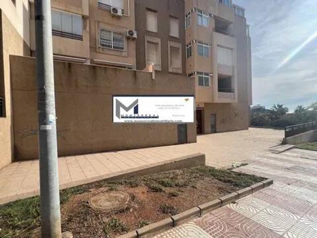 Inmueble en Alquiler en Roquetas de Mar