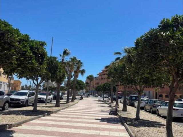 Inmueble en Alquiler en Roquetas de Mar