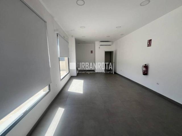 Inmueble en Alquiler en Rota