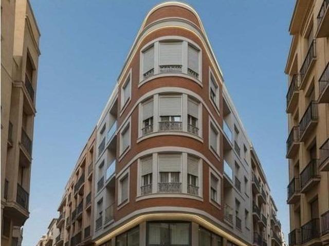 INMEJORABLE VIVIENDA EN EL CENTRO DE ELCHE
