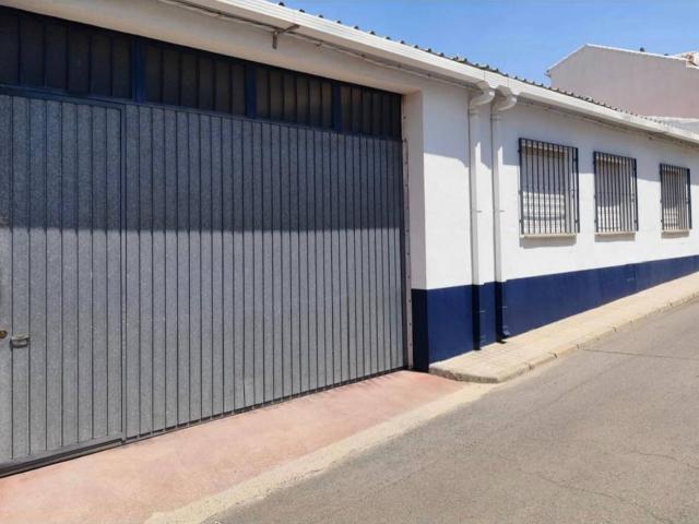 INMOANNY vende nave en Urda