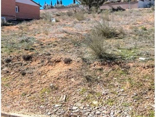 INMOBILIARIA ARBETETA VENDE TERRENO URBANO DE 552M2 EN ESPINOSA DE HENARES, GUADALAJARA