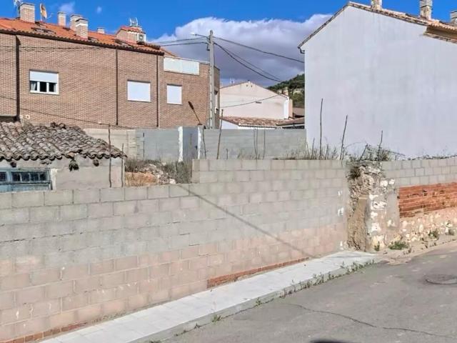 INMOBILIARIA ARBETETA VENDE TERRENO URBANO URBANIZABLE EN VALDENOCHES, GUADALAJARA