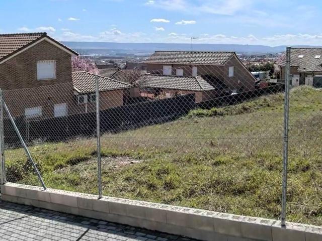INMOBILIARIA ARBETETA VENDE TERRENO URBANIZABLE DE 503M2 EN CABANILLAS DEL CAMPO