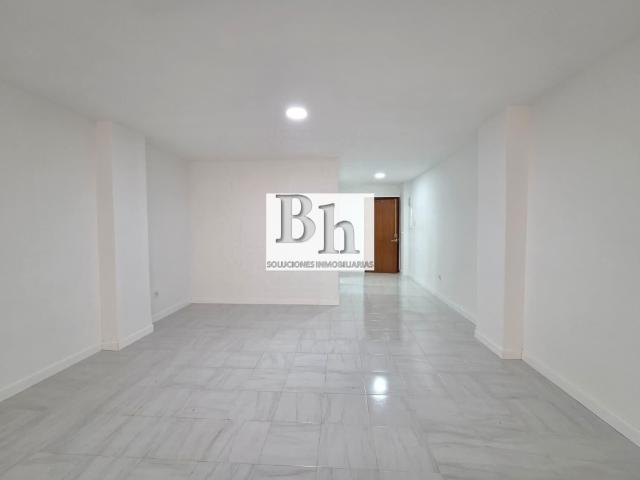 INMOBILIARIA BLANHOGAR VENDE LOCAL EN TORREMOLINOS