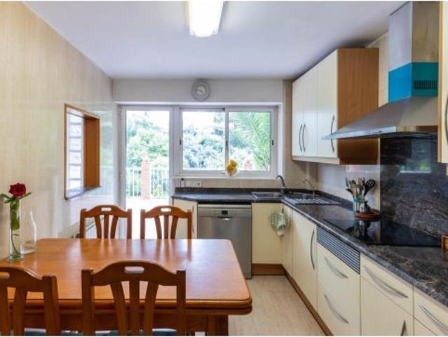 Inmobiliaria en Barcelona. Casa en Esparraguera