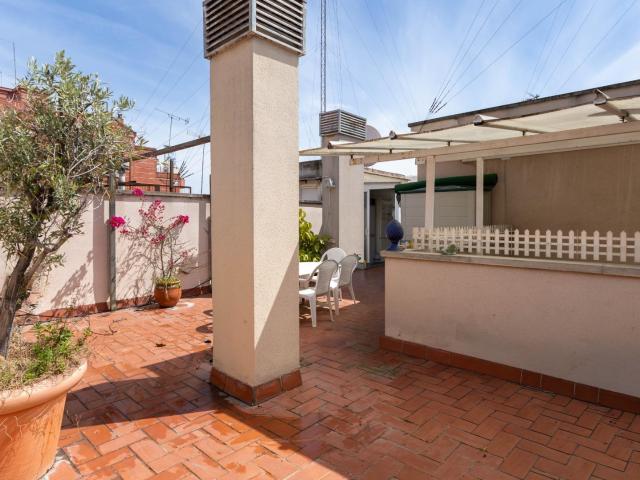 Inmobiliaria en Barcelona. Venta de atico en Hospitalet