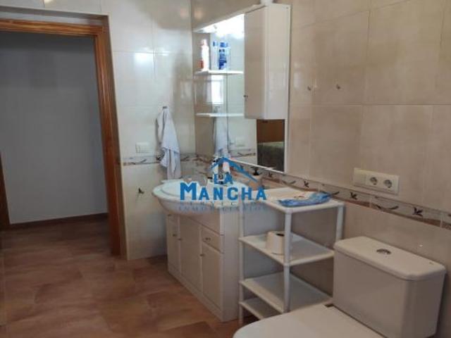 INMOBILIARIA LA MANCHA VENDE CASA EN VALDEGANGA