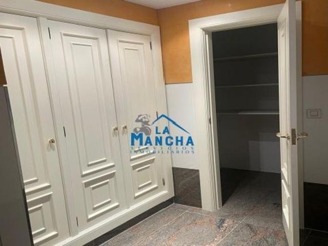 INMOBILIARIA LA MANCHA VENDE PISO EN PLENO ALTOZANO