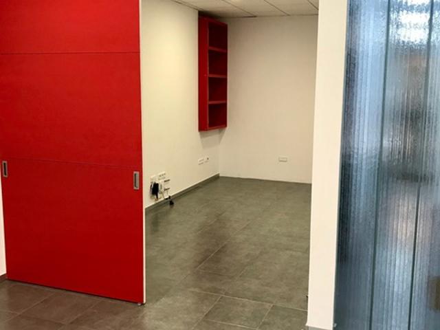 INMOBILIARIA MURCIA ALQUILA OFICINA EN EL CENTRO DE MURCIA