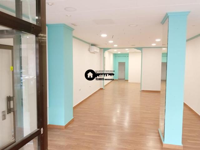 INMOBILIARIA TEJARES ALQUILA MUY BUEN LOCAL ZONA CENTRO VILLA CERRADA