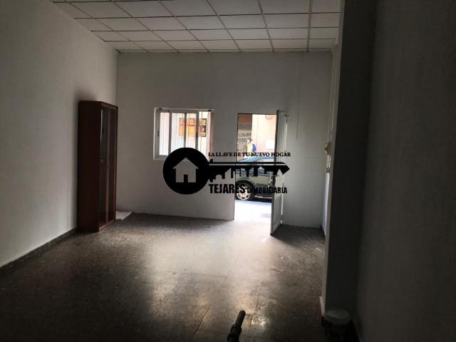INMOBILIARIA TEJARES ALQUILA LOCAL COMERCIAL. ZONA EROSKI