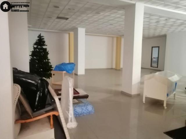 INMOBILIARIA TEJARES ALQUILA LOCAL COMERCIAL PARQUE SUR
