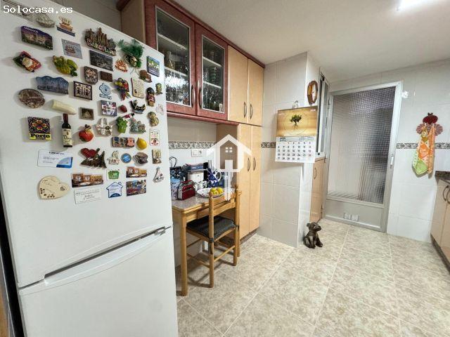 INMOPARADISE LES OFRECE ESPECTACULAR VIVIENDA EN LA ZONA DE CAROLINAS ALTAS