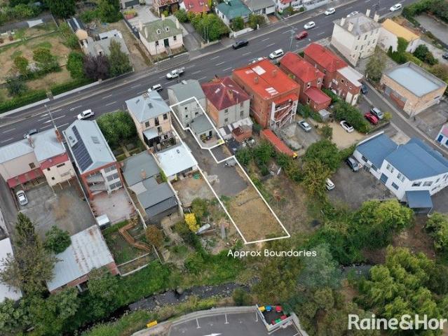 Inner City Pad with Development Opportunities!