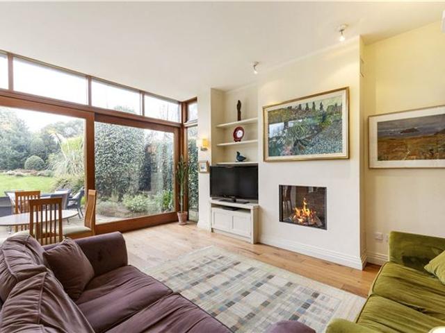 Inniscarra, 5 Greygates, Mount Merrion, Co. Dublin Lisney Sotheby's International Realty Ballsbridge 4914 MyHome. Ie Residential