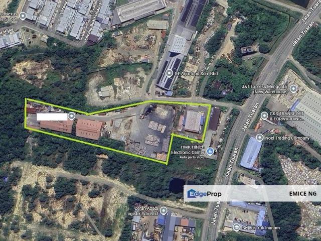 Inanam industrial land CL 999 / warehouse