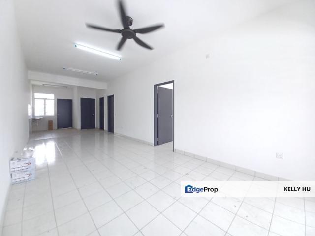 Inang Townhouse