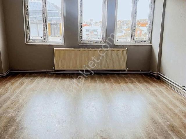 Çınar Emlak'tan Satılık Daire