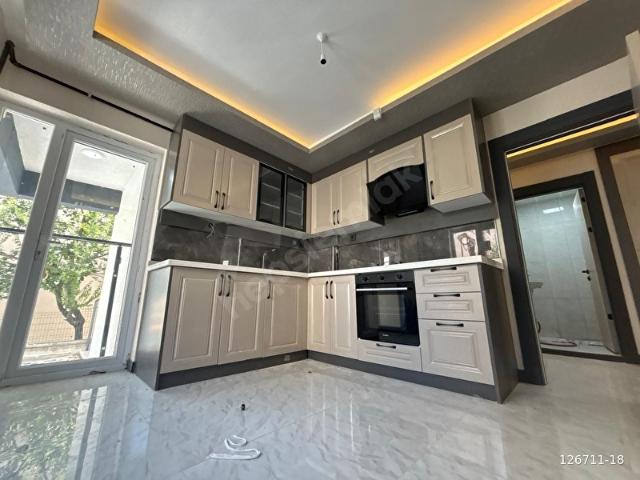 ÇINARDAN MERKEZİ KONUMDA ACİL SATILIK 2+1 SIFIR DAİRE