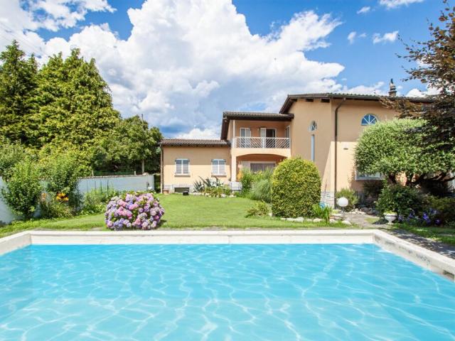 Incantevole villa con piscina e grande giardino