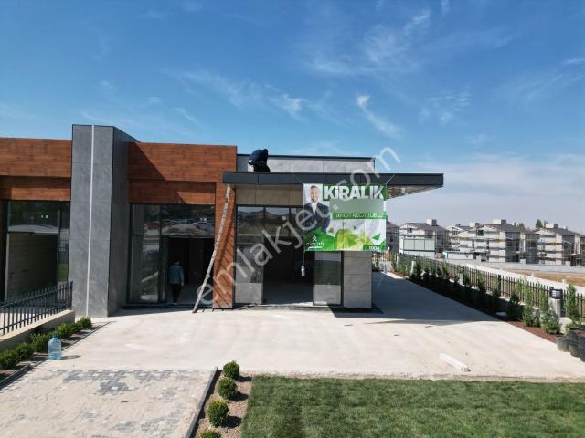 incekin En İşlek Caddesinde 500 M² Bahçeli Restoran/kafe