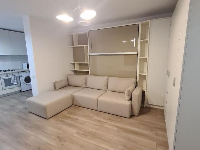 Inchiere garsoniera Costin Georgian, complet utilata