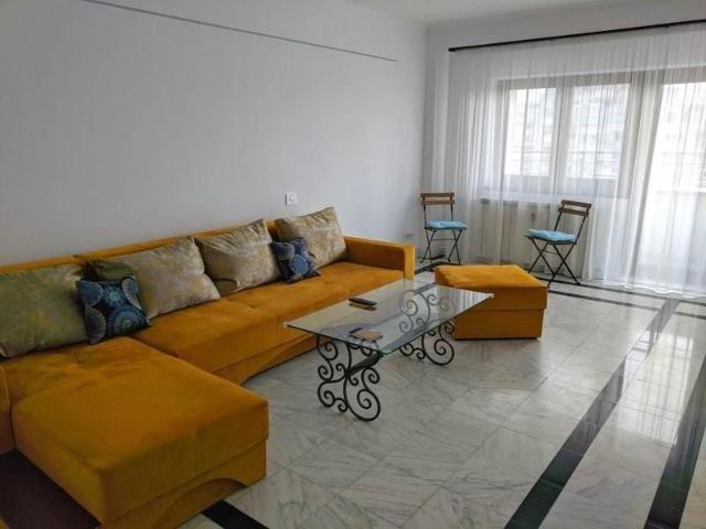 Inchirere Apartament superb 4 camere Piata Unirii