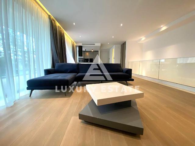 Inchirere apartment cu 4 camere mobilat in One Charles de Gaulle