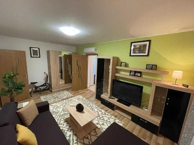 Inchiriam apartament 2 camere/ Pajura