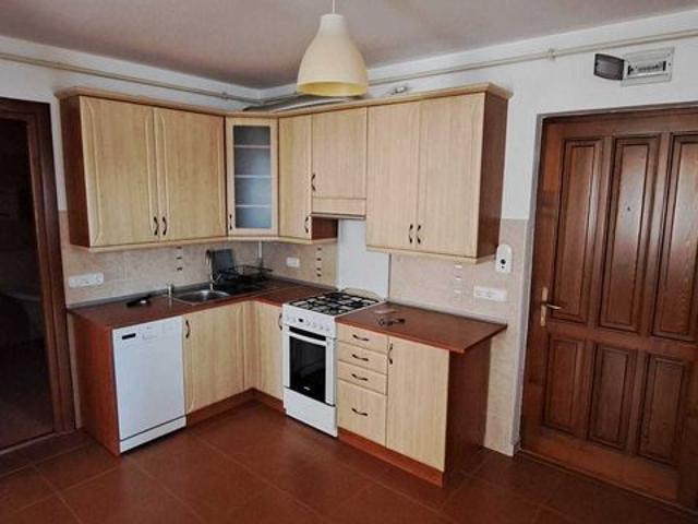 inchiriat apartament 3 camere 57mp, parcare, pe Vulturului Baciu