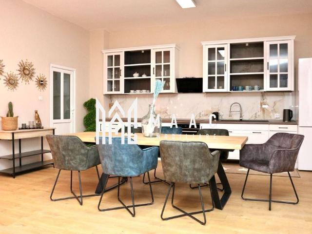 Închiriază Apartament 4 camere Strada Nucului