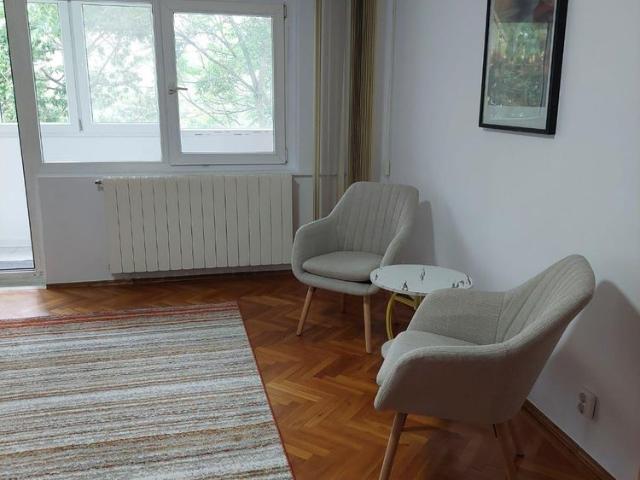 Închiriază Apartament 1 camere Decebal