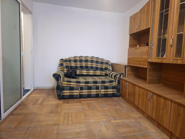 Închiriază Apartament 1 camere Micro 38