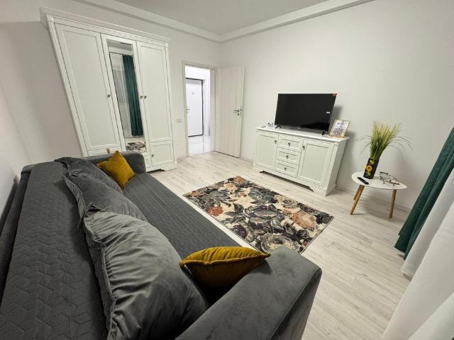 Închiriază Apartament 1 camere Militari