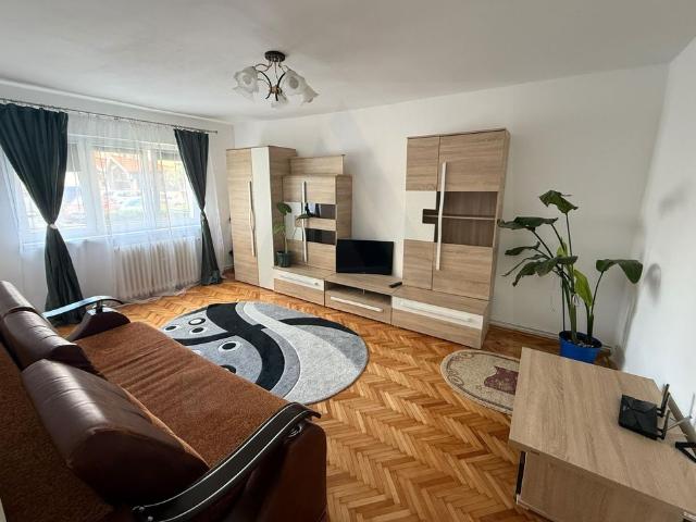 Închiriază Apartament 2 camere Ștrand