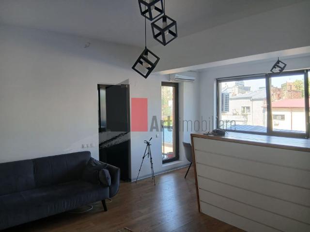 Închiriază Apartament 2 camere Decebal