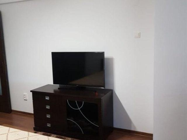 Închiriază Apartament 2 camere Micro 14
