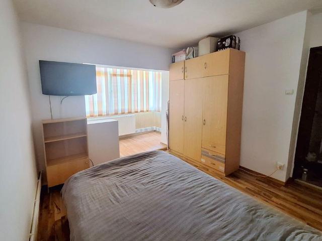 Închiriază Apartament 2 camere Micro 19
