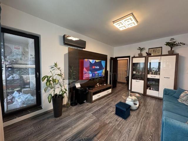 Închiriază Apartament 2 camere Militari
