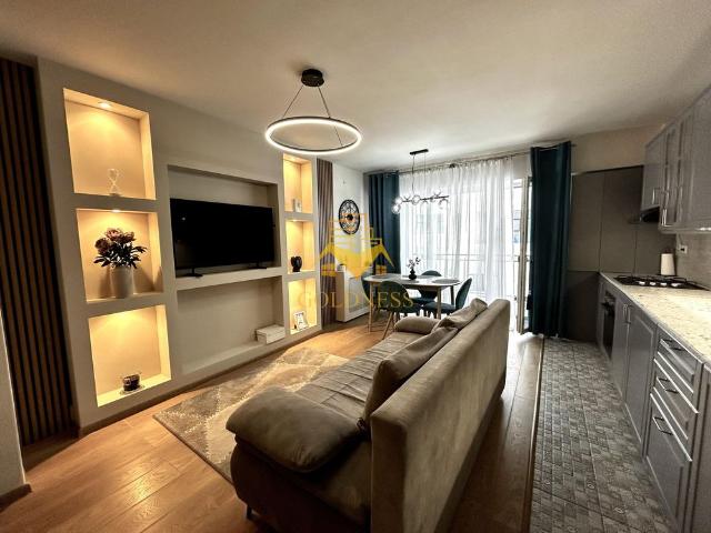 Închiriază Apartament 2 camere P ța Mihai Viteazul