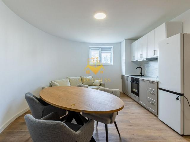 Închiriază Apartament 2 camere Piața Unirii