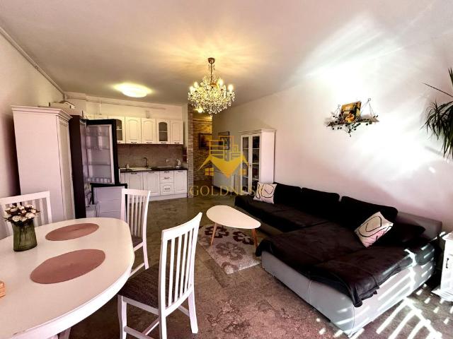 Închiriază Apartament 2 camere Plopilor
